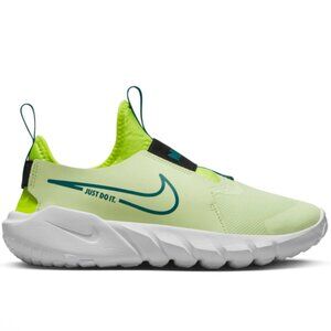 Nike Flex Runner 2 in Barely Volt/Bright Spruce/Volt/Black, size 6Y
